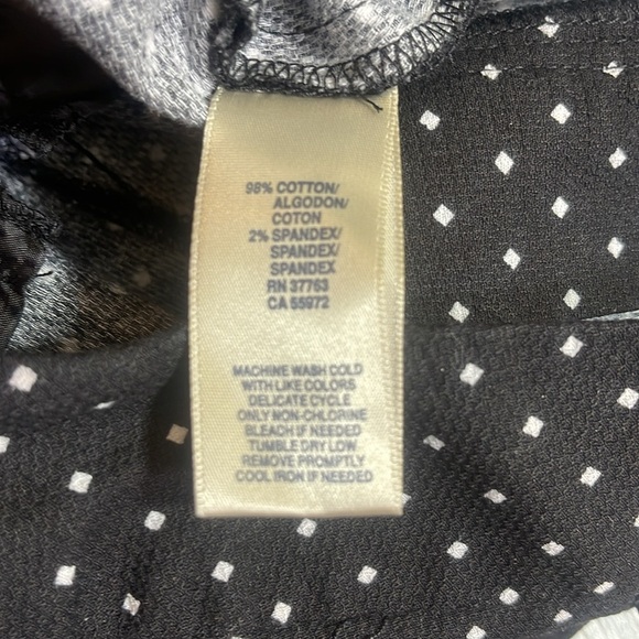 Rafaela Curvy Diamond Pattern Petite Capris 8P - Picture 8 of 8